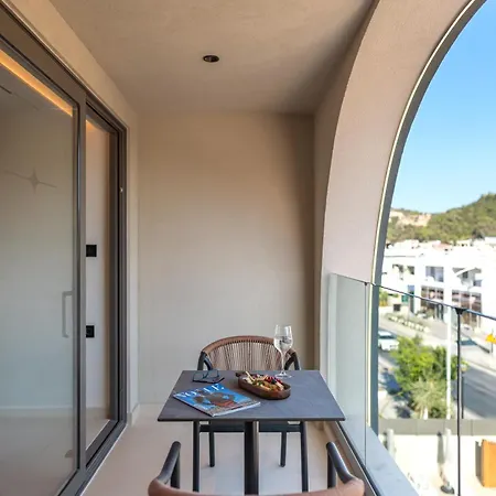 酒店 Alizo Comfort Chic Rhodes - Adults Only